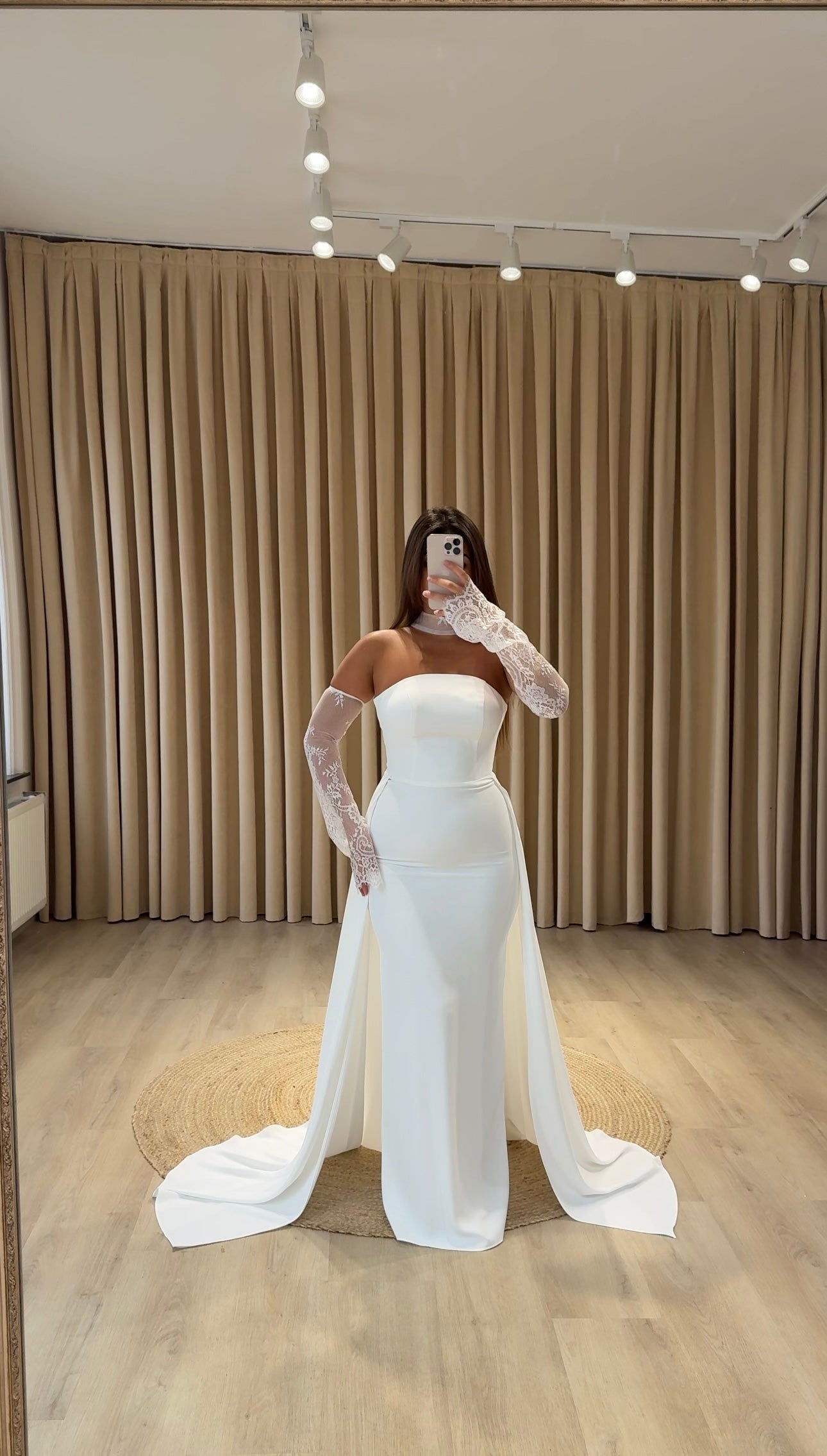 CYRA DRESS