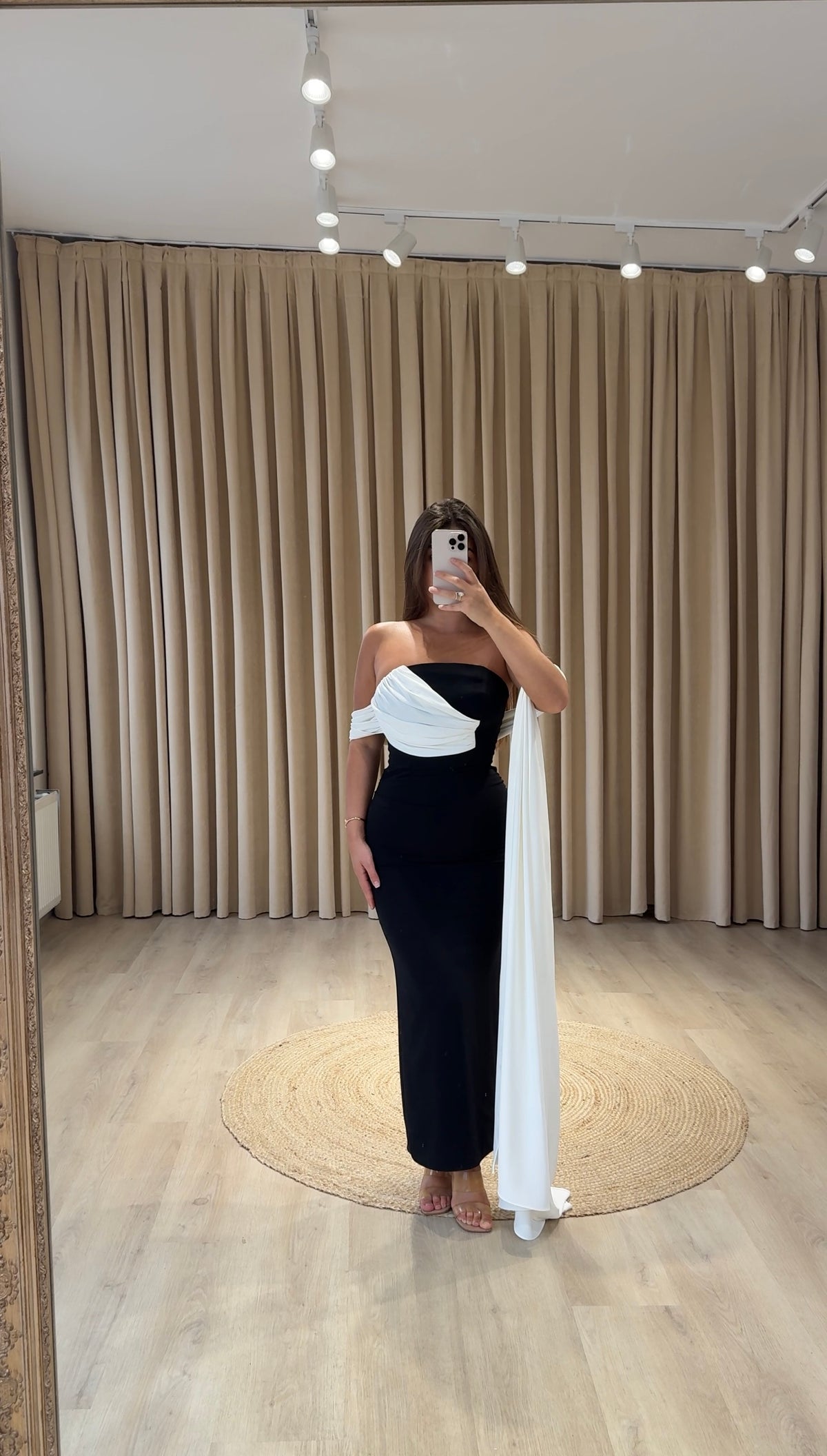 GHAISA DRESS