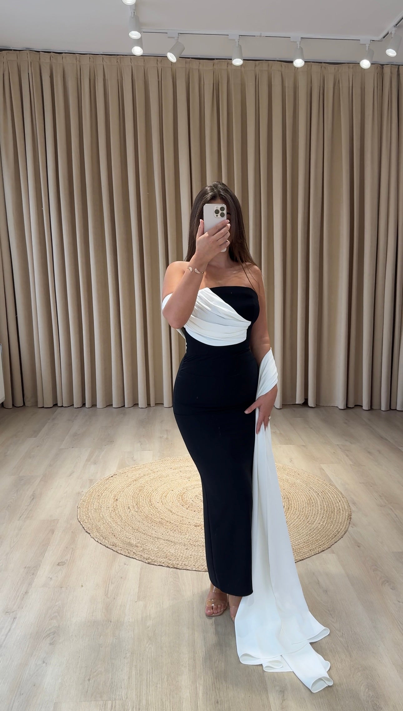 GHAISA DRESS