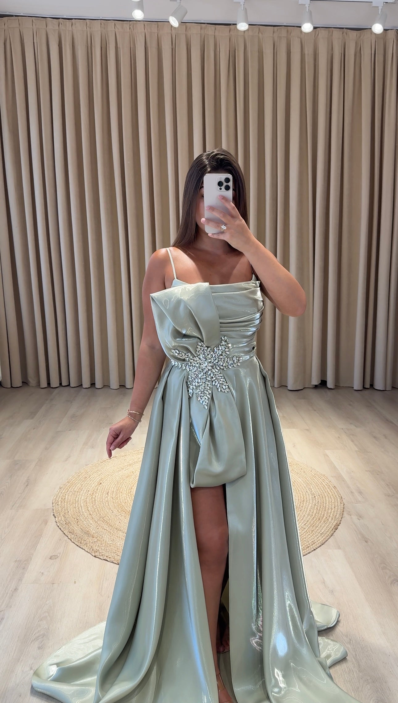 MINTY DRESS (running small)